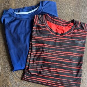 Set of (2) Men's Sz XL Performance Crew Short Sleeve T-shirts